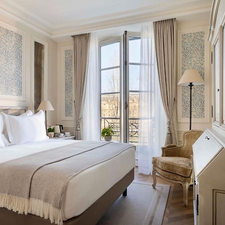 Hotel Du Quai Voltaire Paris Exterior photo