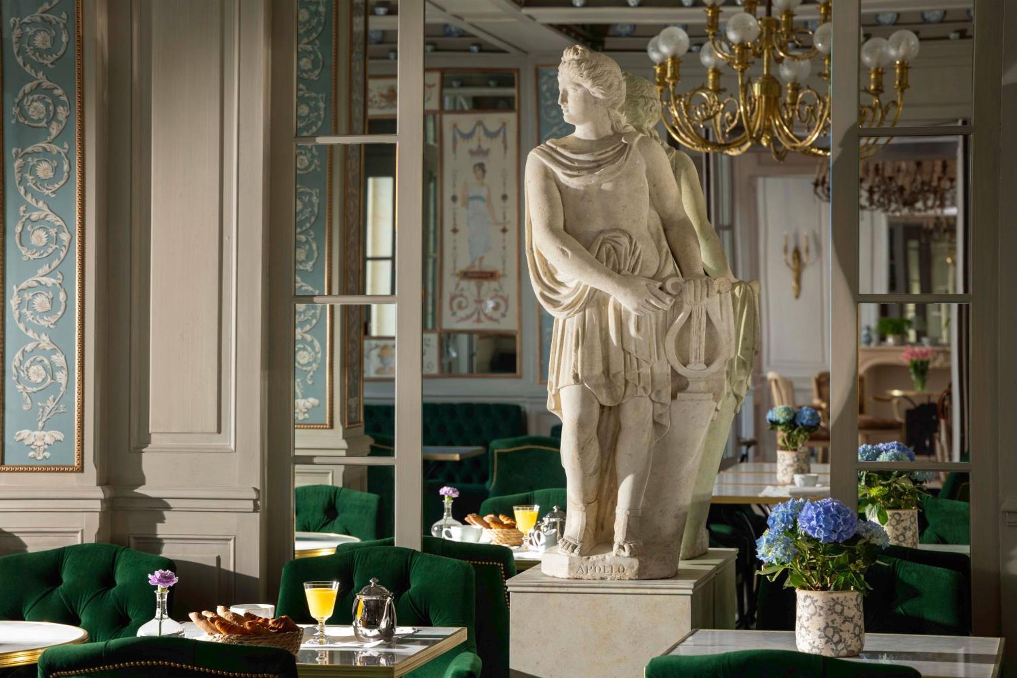 Hotel Du Quai Voltaire Paris Exterior photo