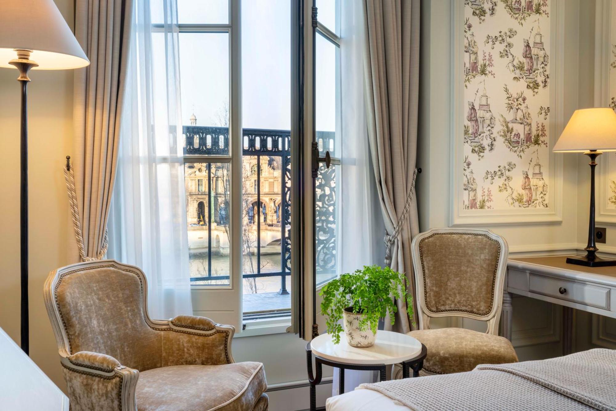 Hotel Du Quai Voltaire Paris Exterior photo