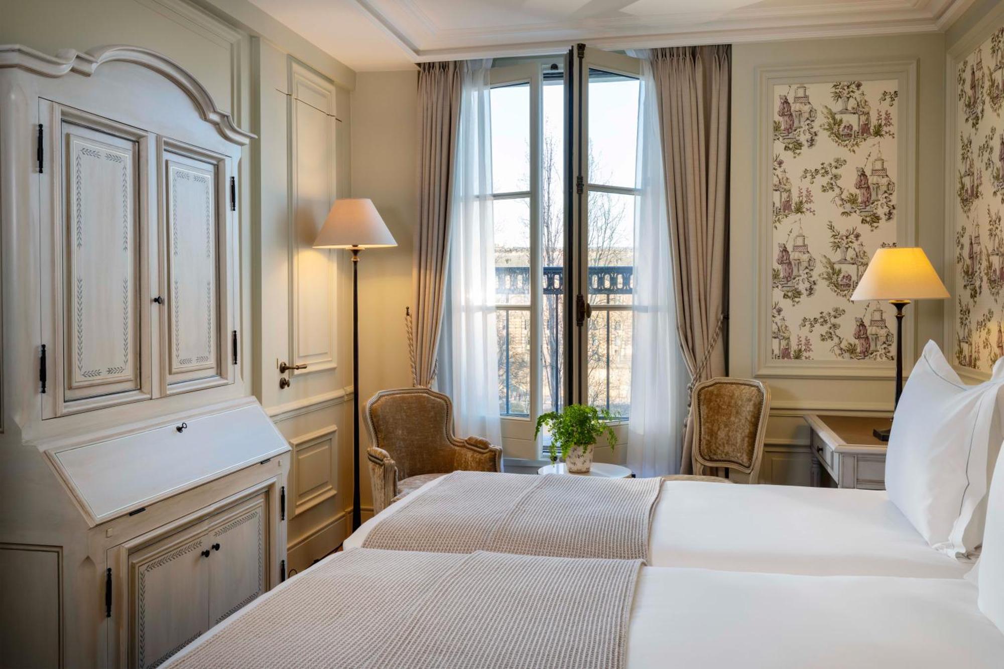 Hotel Du Quai Voltaire Paris Exterior photo